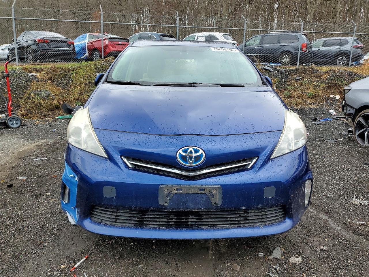 2012 Toyota Prius v Three
