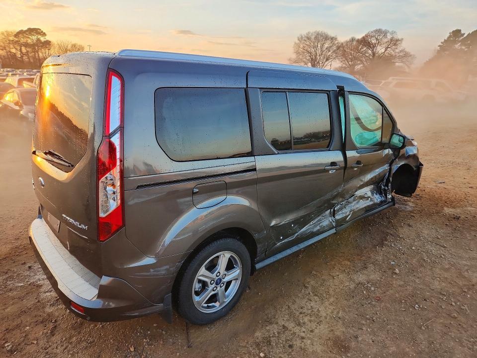 2019 Ford Transit Connect Titanium