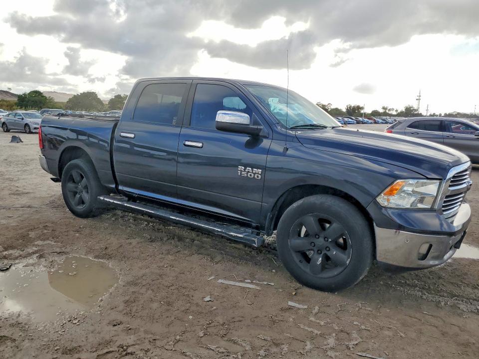 2014 Dodge RAM 1500 SLT