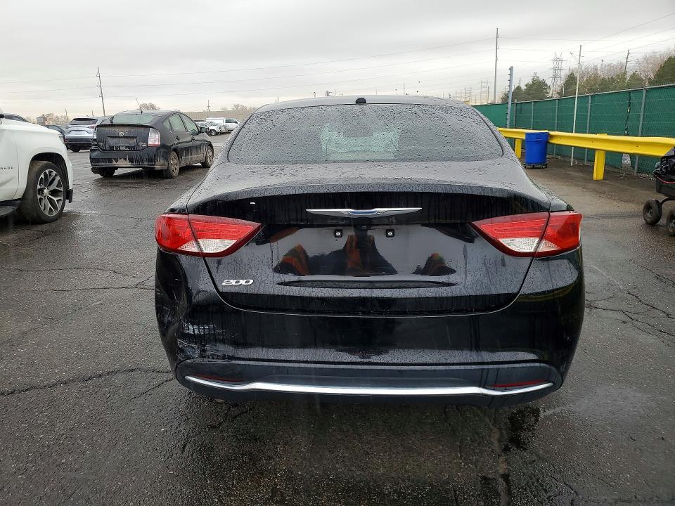 2015 Chrysler 200 Limited