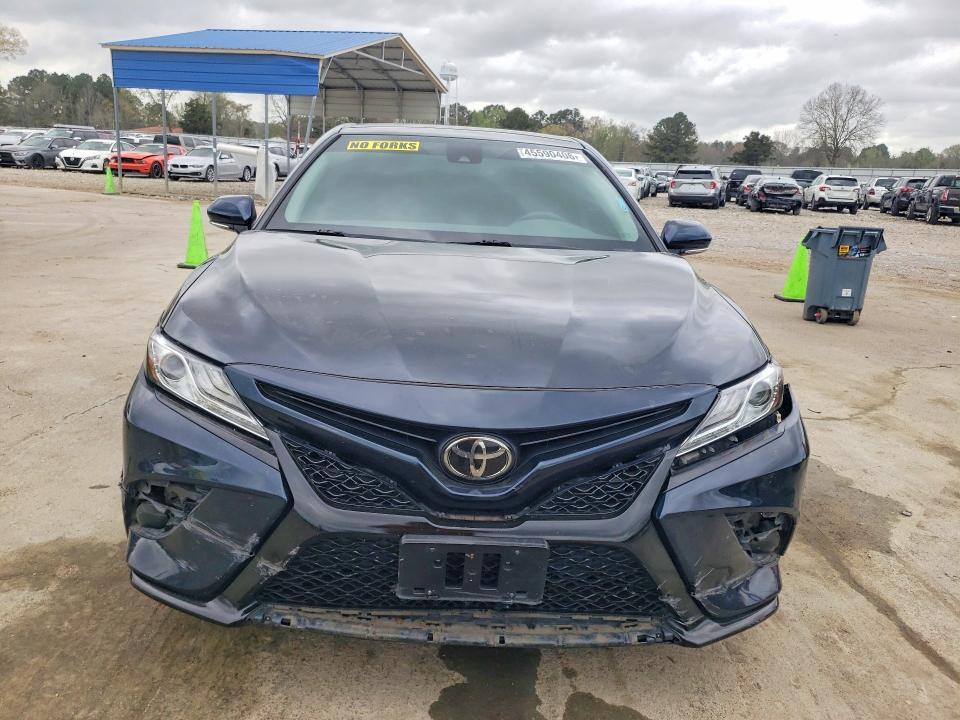 2020 Toyota Camry xse