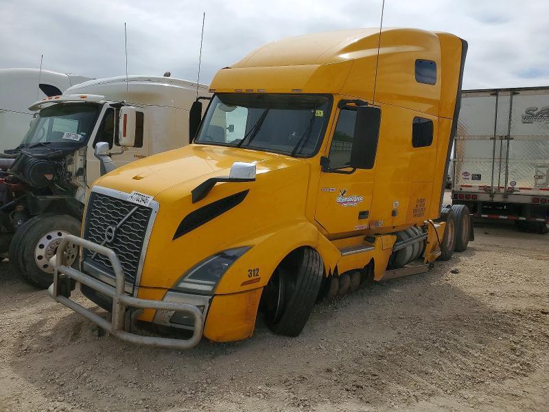 2020 Volv O VNL Semi Truck