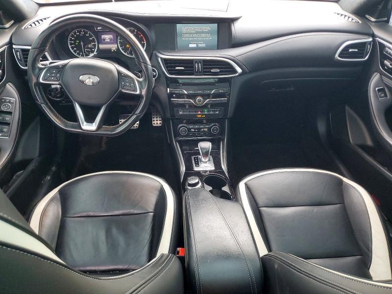 2017 Infiniti Qx30 Sport