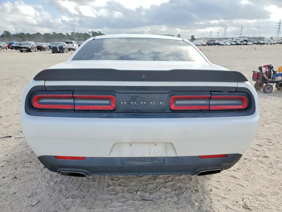 2016 Dodge Challenger sxt
