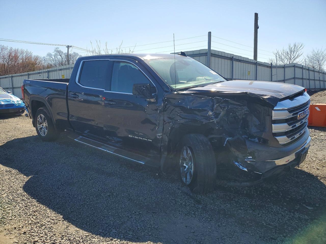 2024 GMC Sierra K1500 SLE