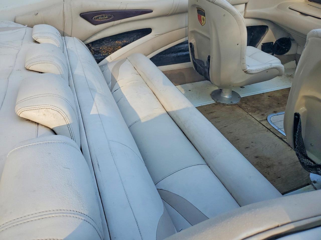 2000 Mariah Boat