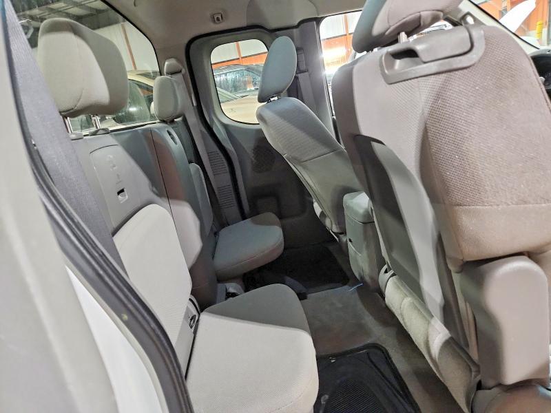 2013 Nissan Frontier S