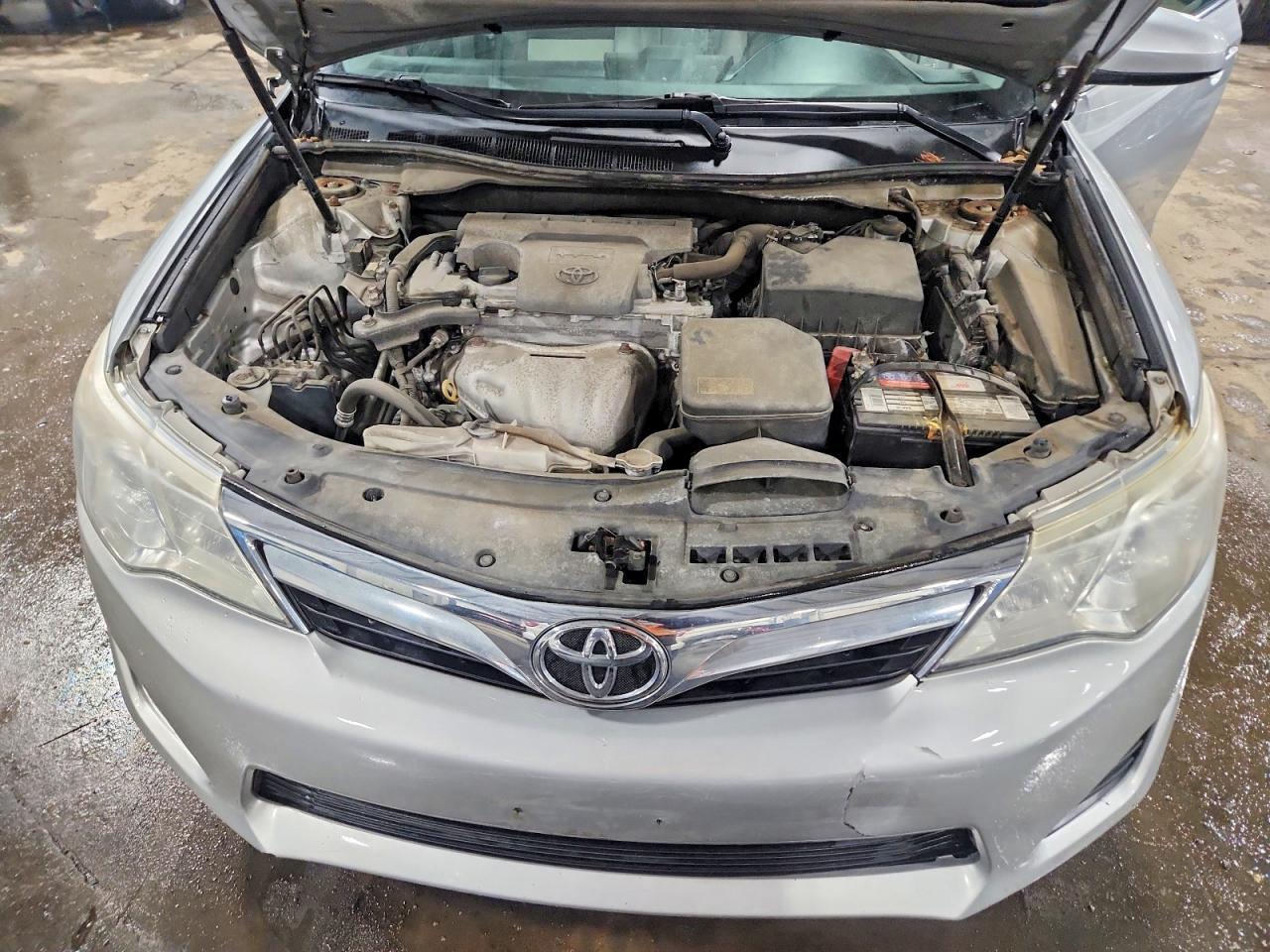 2014 Toyota Camry le