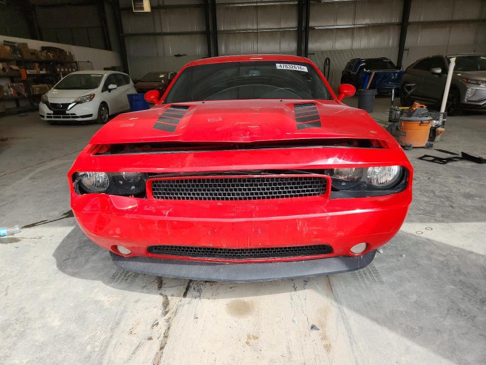 2014 Dodge Challenger sxt