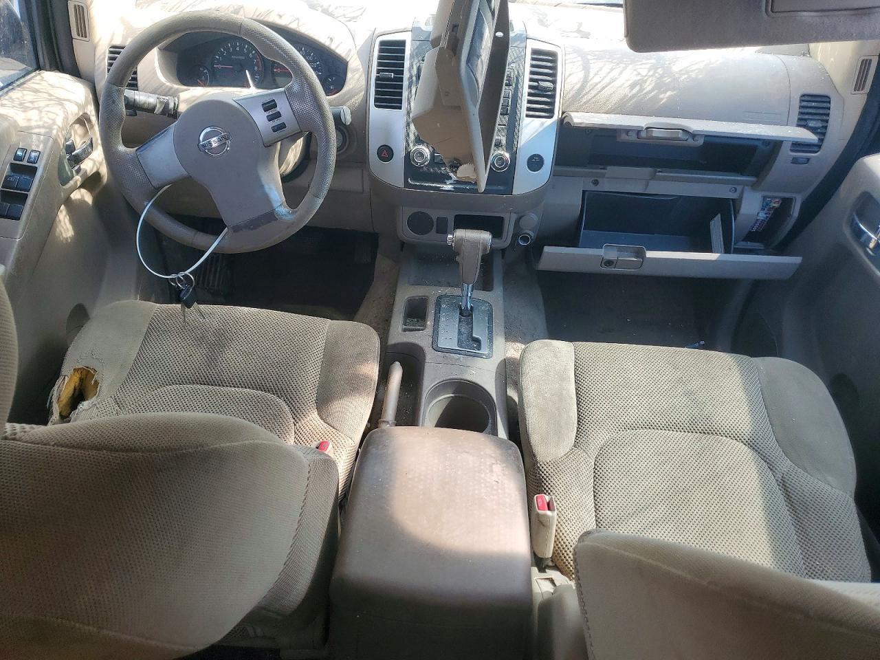 2009 Nissan Frontier SE V6