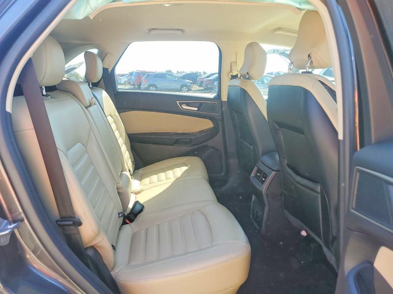 2017 Ford Edge sel