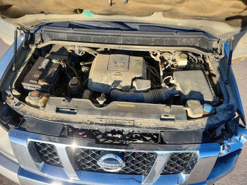 2011 Nissan Titan SV