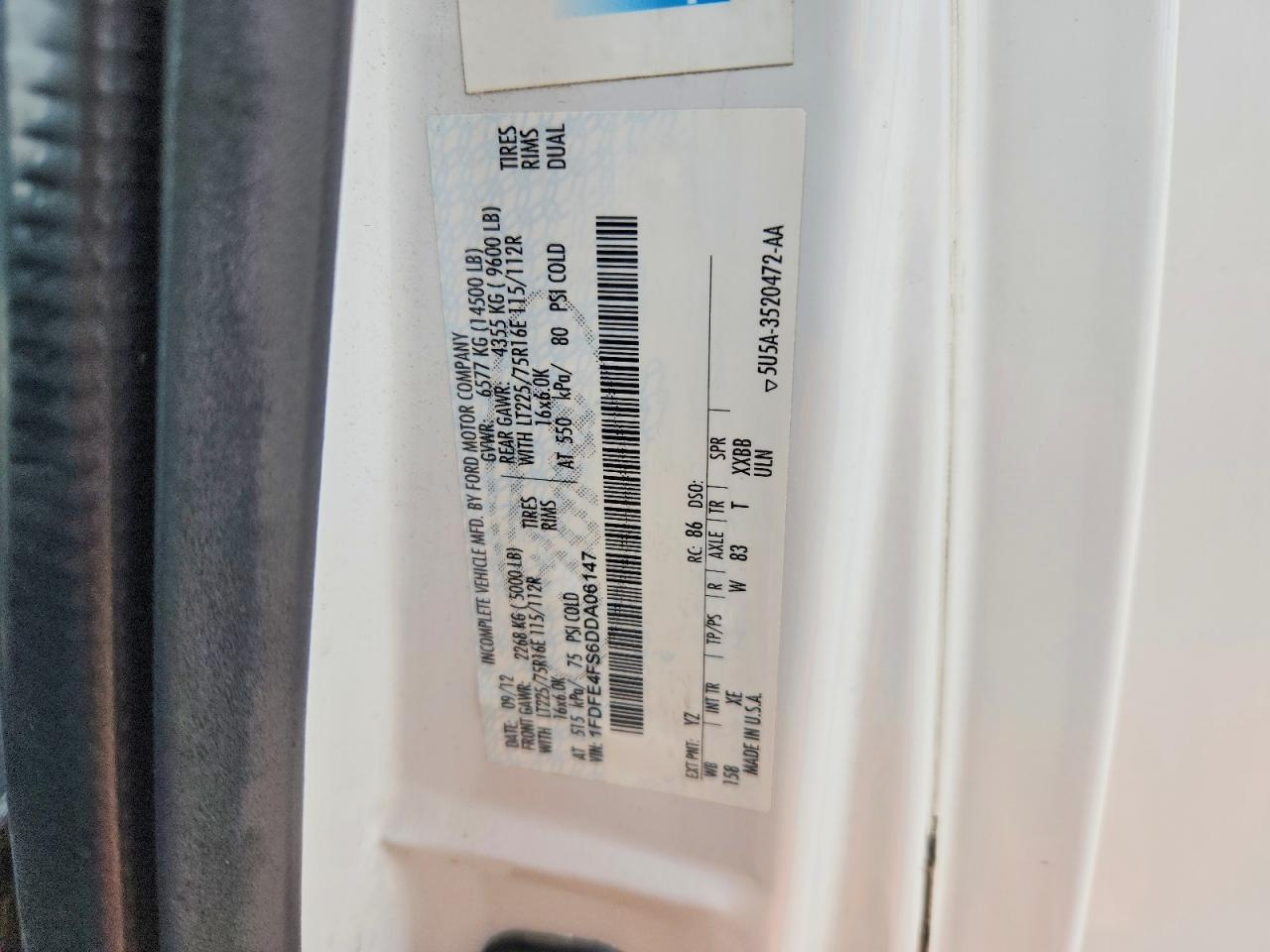 2013 Ford E450 Shuttle Bus
