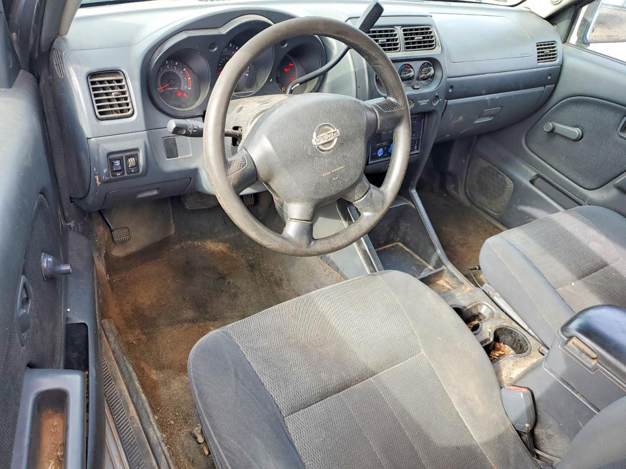 2002 Nissan Frontier Standard