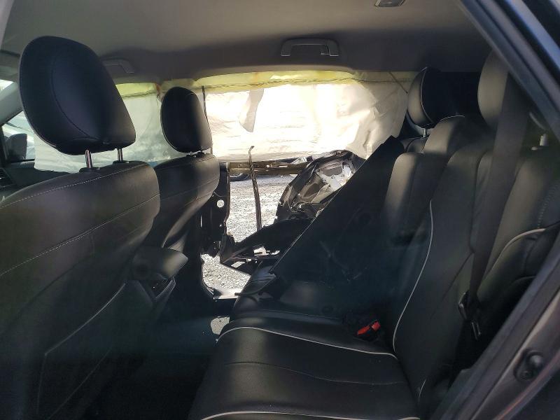 2015 Toyota Venza le