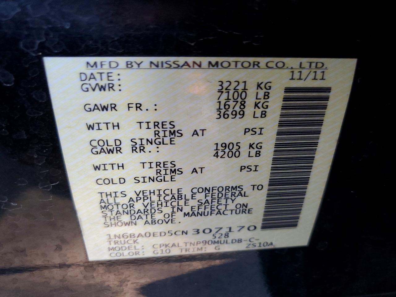 2012 Nissan Titan SV