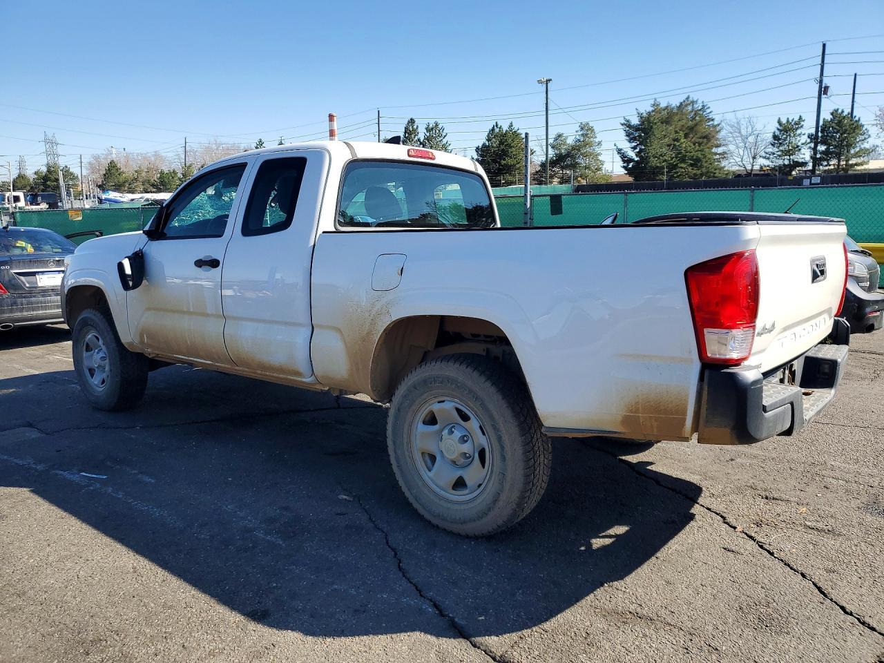2016 Toyota Tacoma SR