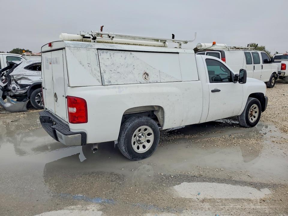 2013 Chev 1500 4X2 / Pickup