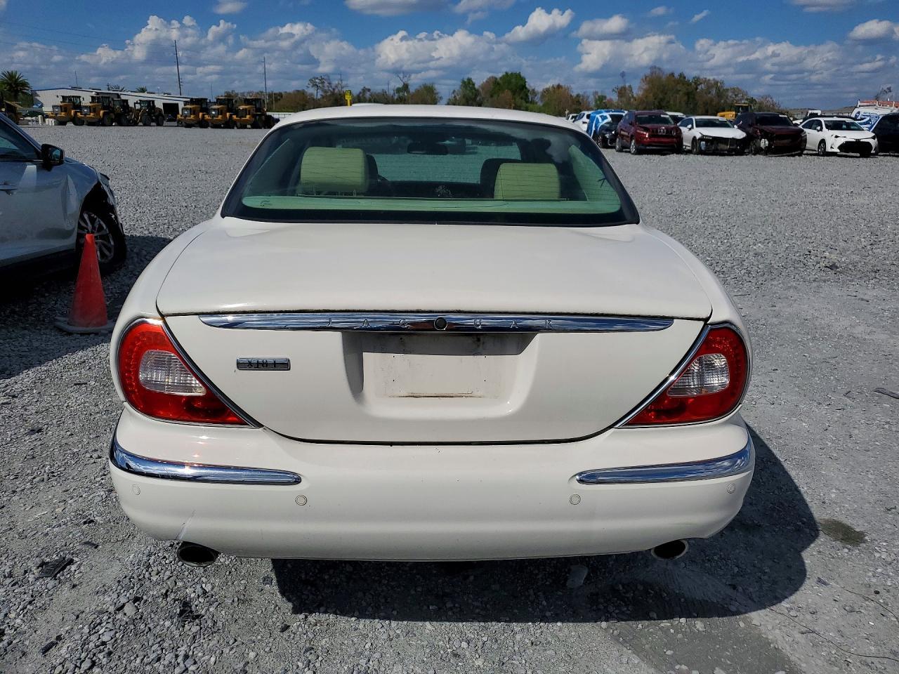 2006 Jaguar XJ8 l
