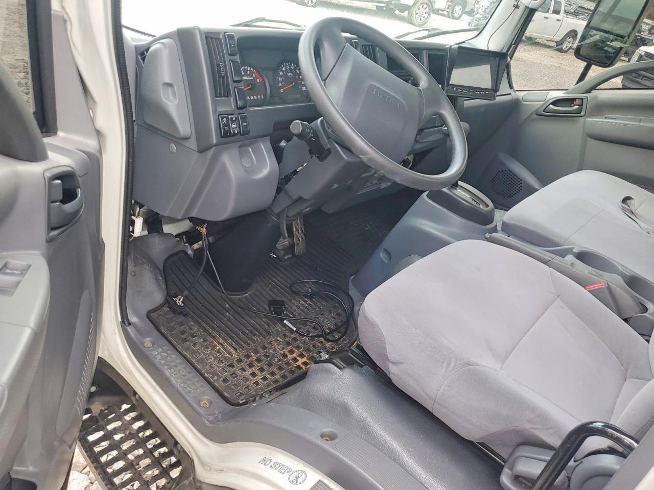 2019 Isuzu NPR HD