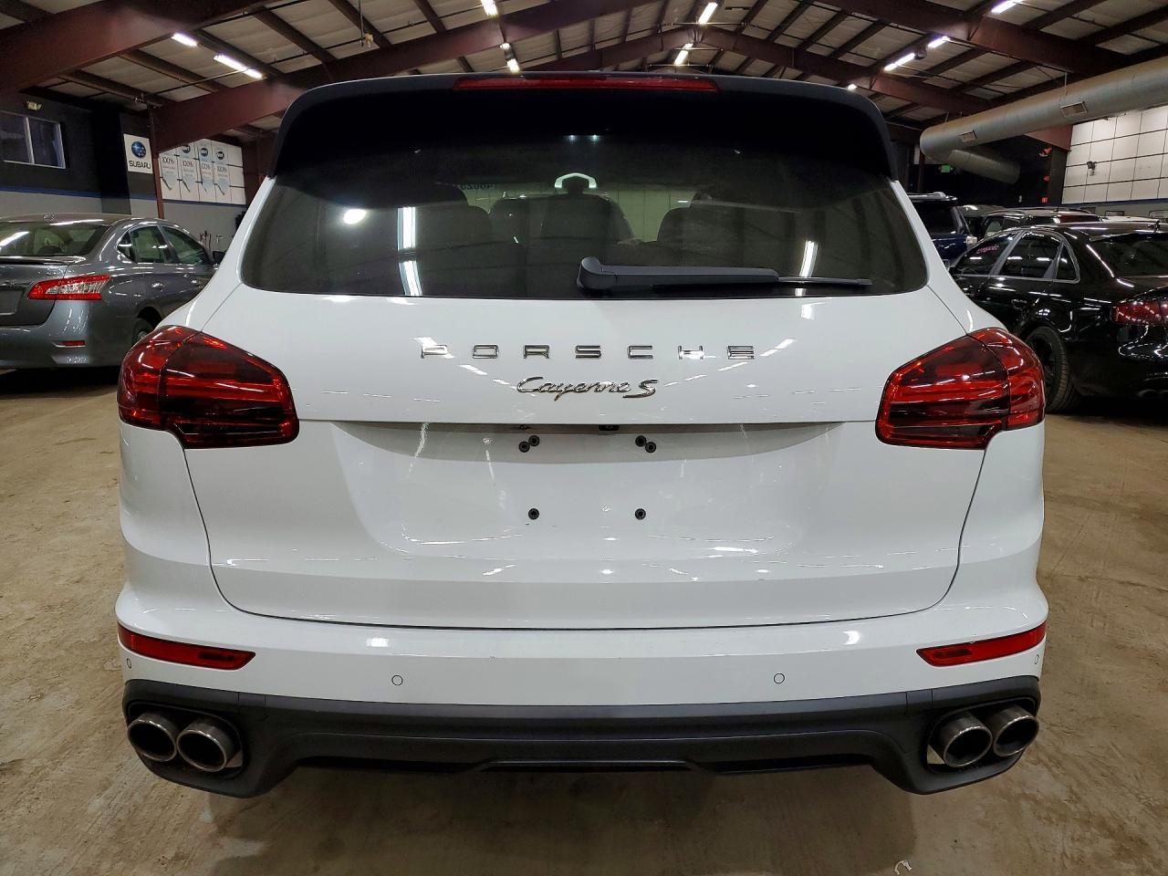 2017 Porsche Cayenne s