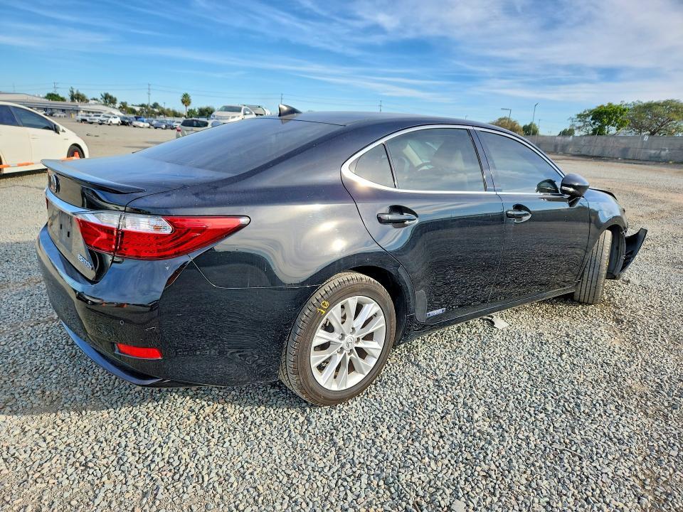 2015 Lexus Es 300h Base