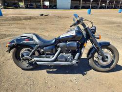 Motos salvage sin ofertas aún a la venta en subasta: 2015 Honda VT750 C2B