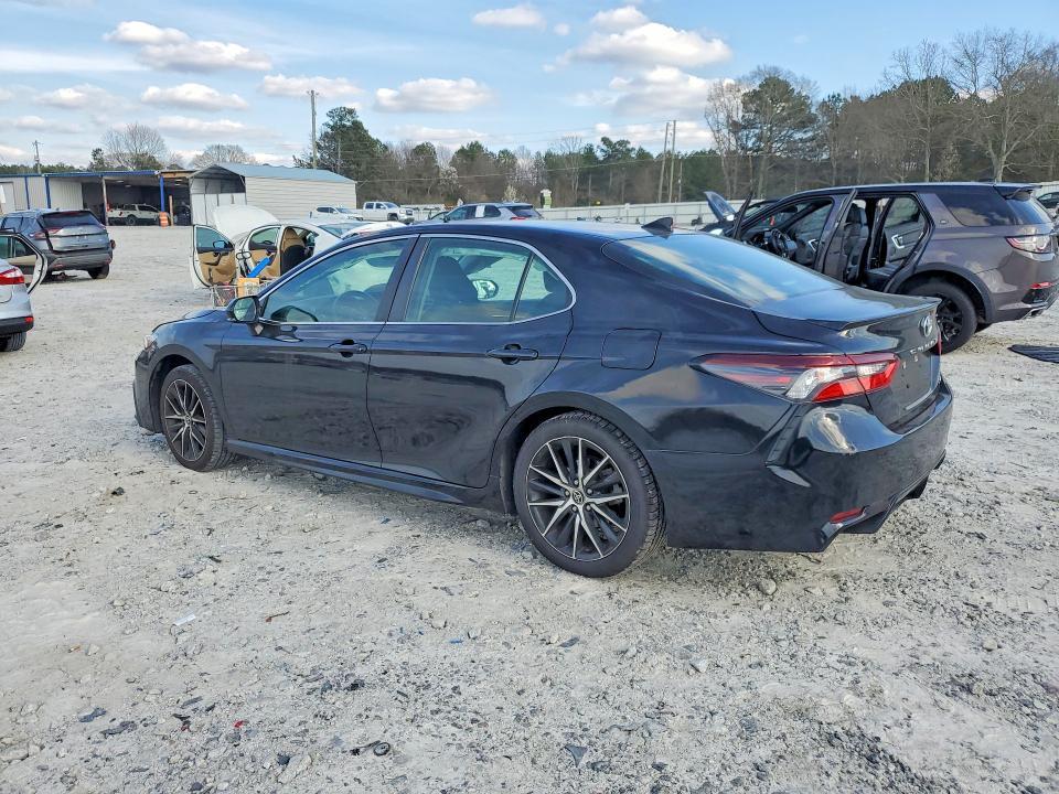 2023 Toyota Camry se