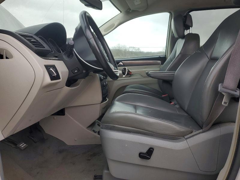 2010 Volkswagen Routan se