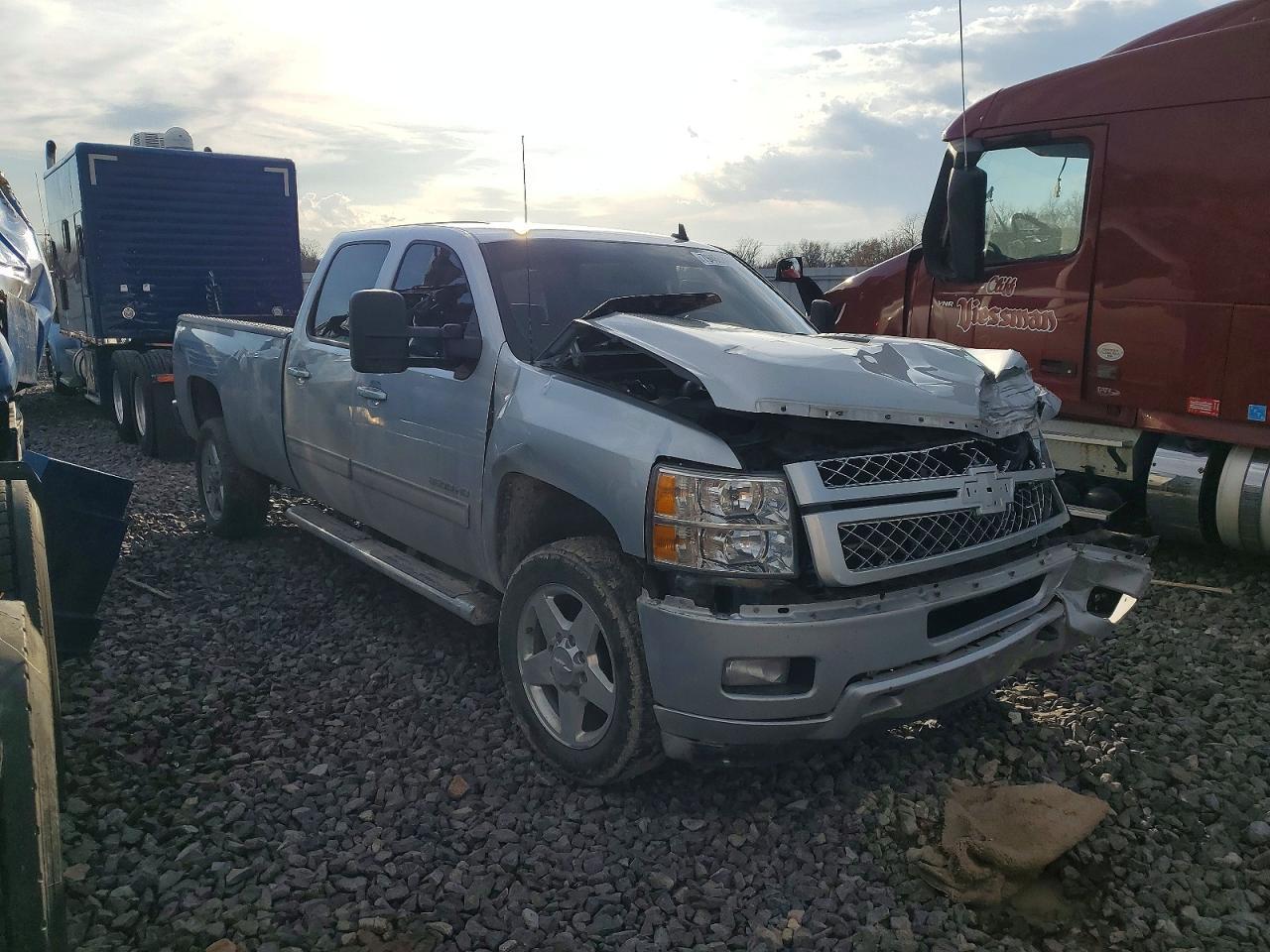 2014 Chevrolet Silverado K3500 LT