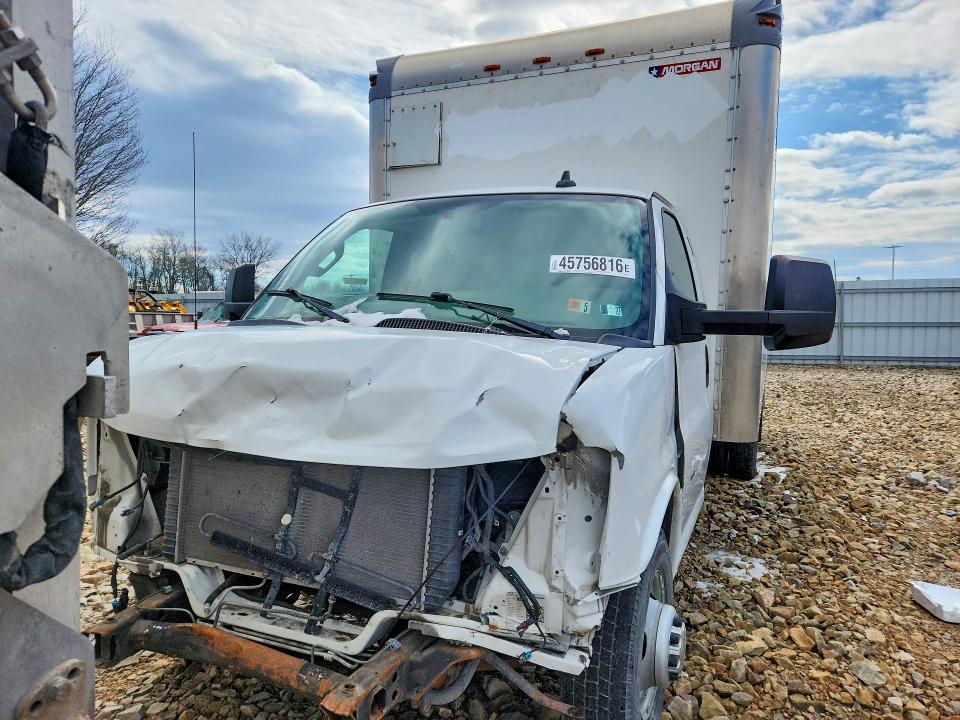 2019 Chevrolet Express BOX Truck