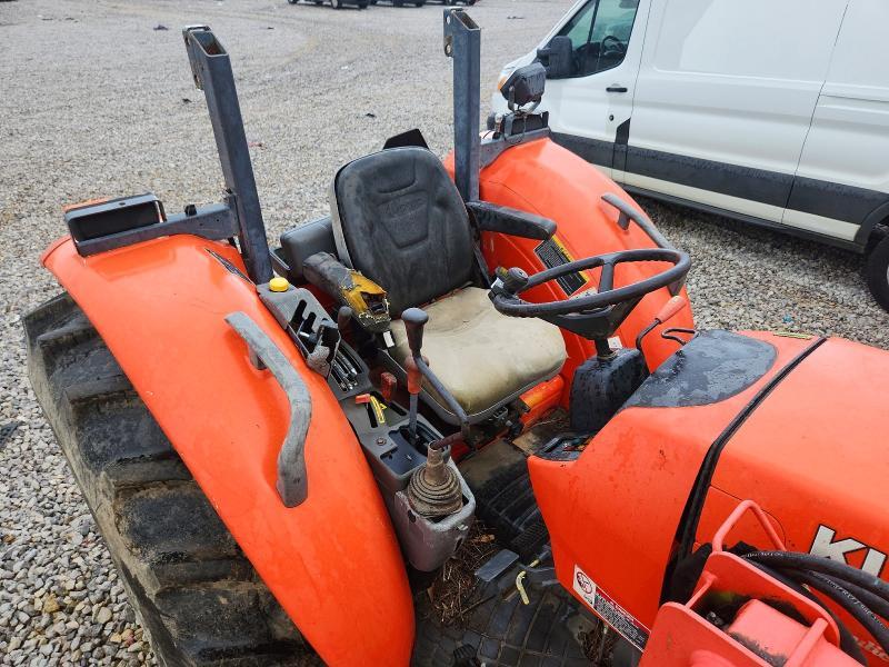 2019 Kubota M07060