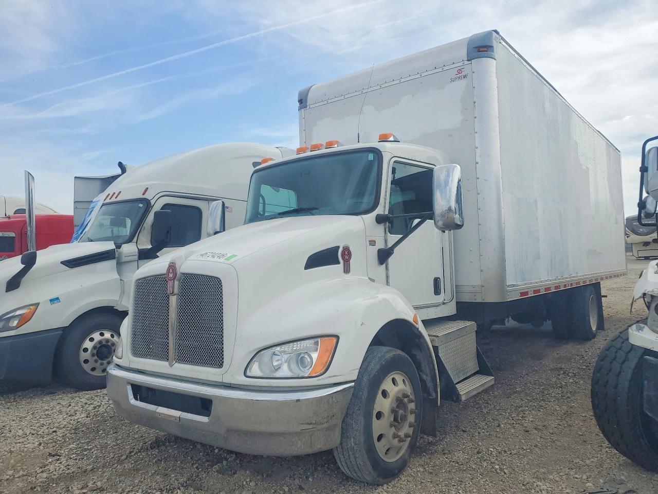 2017 Kenworth T330 BOX Truck