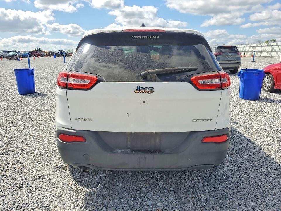 2016 Jeep Cherokee Sport