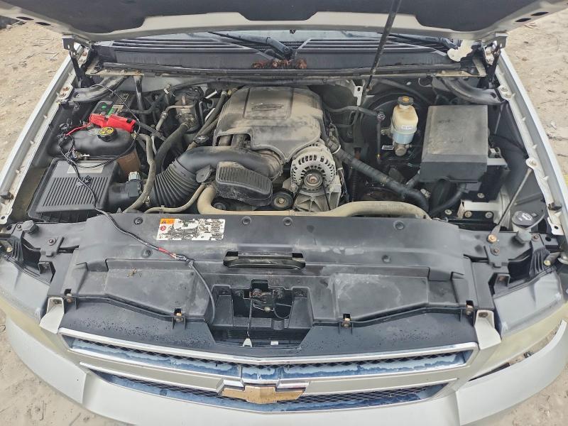 2011 Chevrolet Suburban K1500 ls