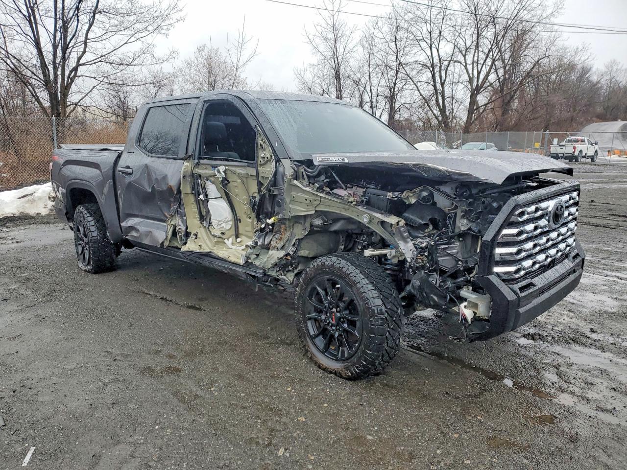 2025 Toyota Tundra Limited HV