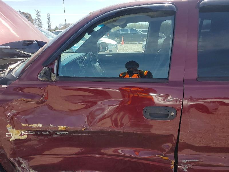 2000 Dodge Dakota Quattro