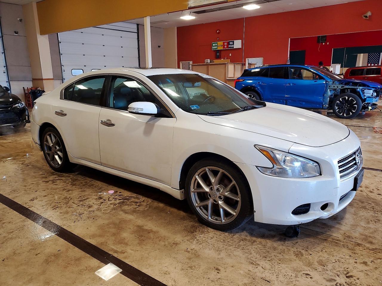 2010 Nissan Maxima 3.5 s