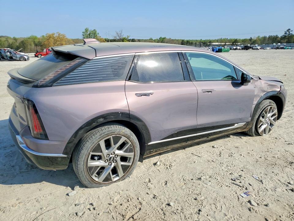 2025 Cadillac Optiq Luxury