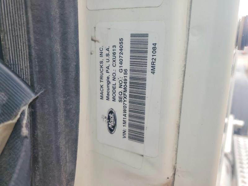 2015 Mack CXU613 Semi Truck