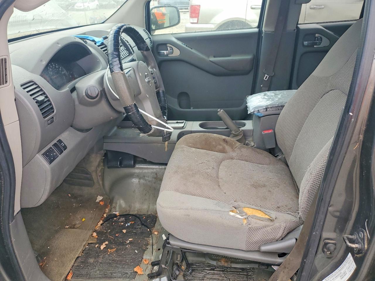 2005 Nissan Frontier SE