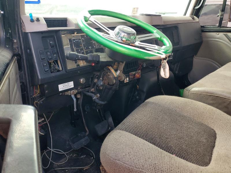 1999 International 4900 TOW Truck