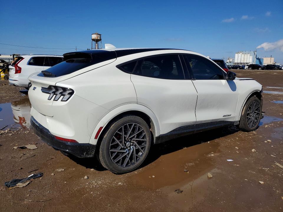 2021 Ford Mustang Mach-e gt