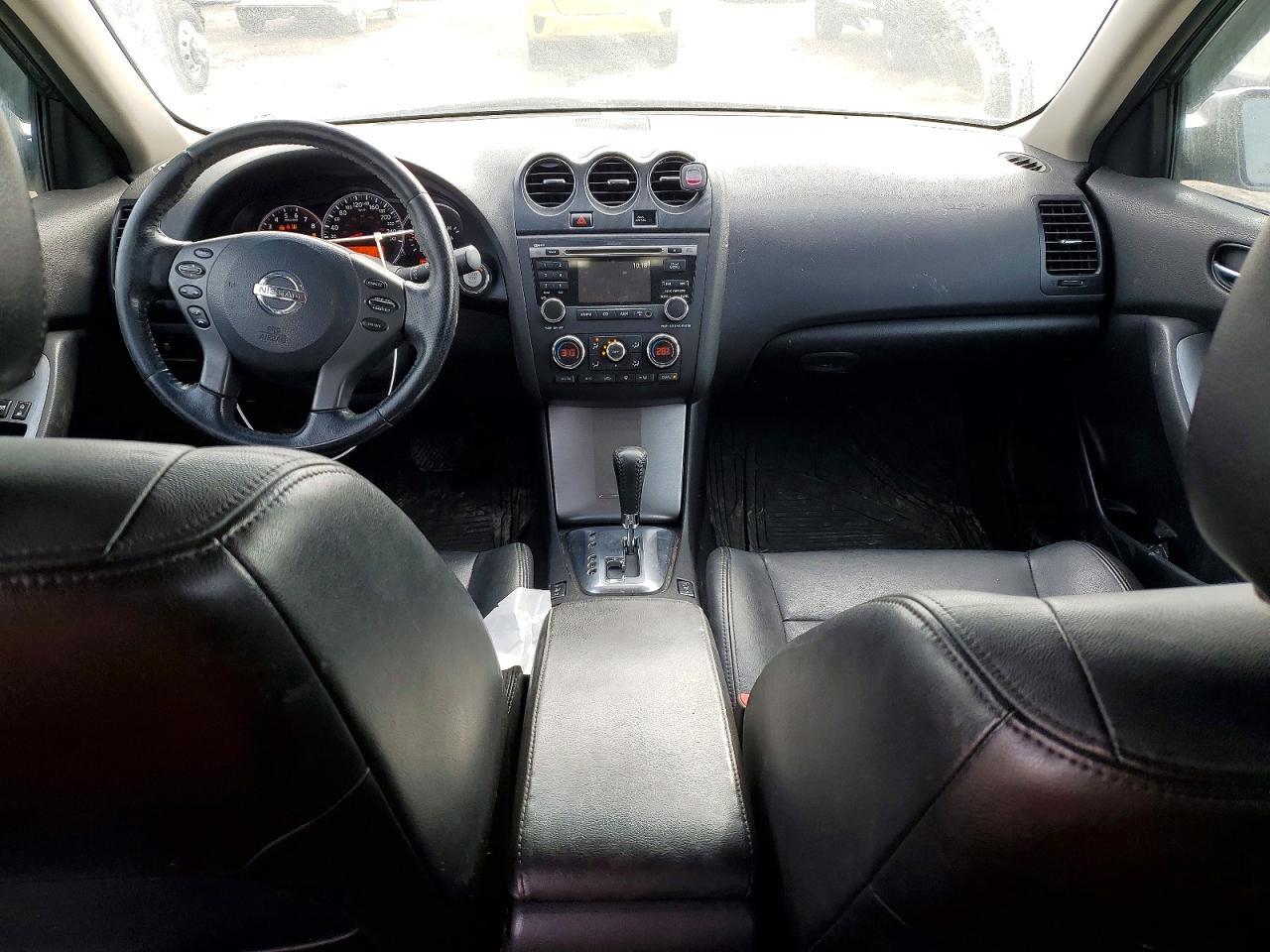 2011 Niss Altima 2.5 s 4DR