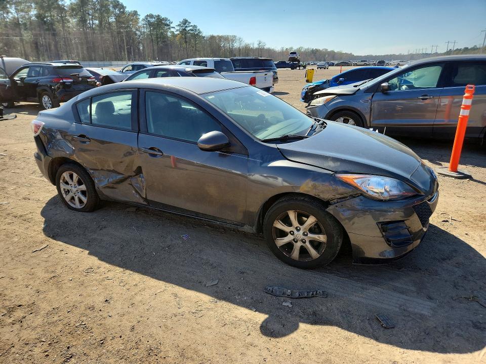 2010 Mazda 3 I