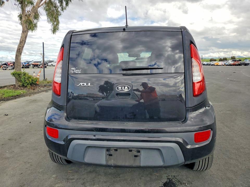 2012 KIA Soul +
