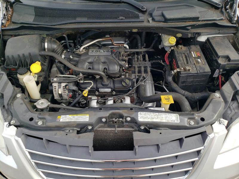 2010 Chrysler Town & Country Touring