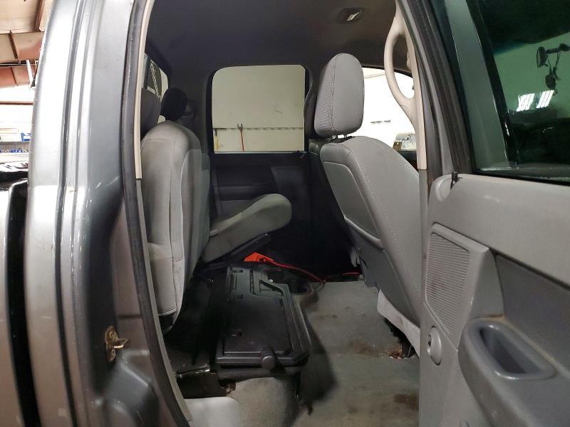 2006 Dodge RAM 2500 ST