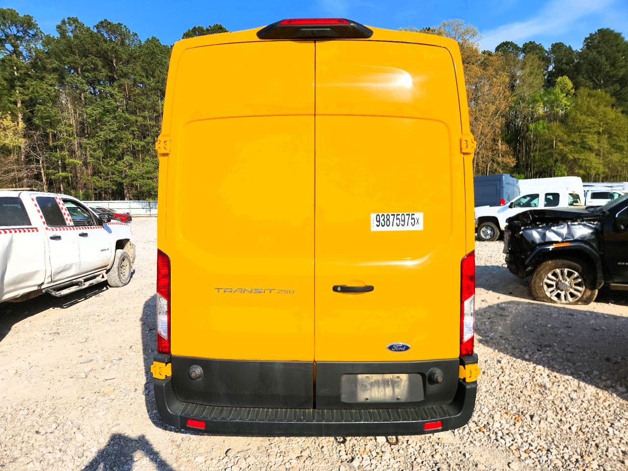 2022 Ford Transit T-250