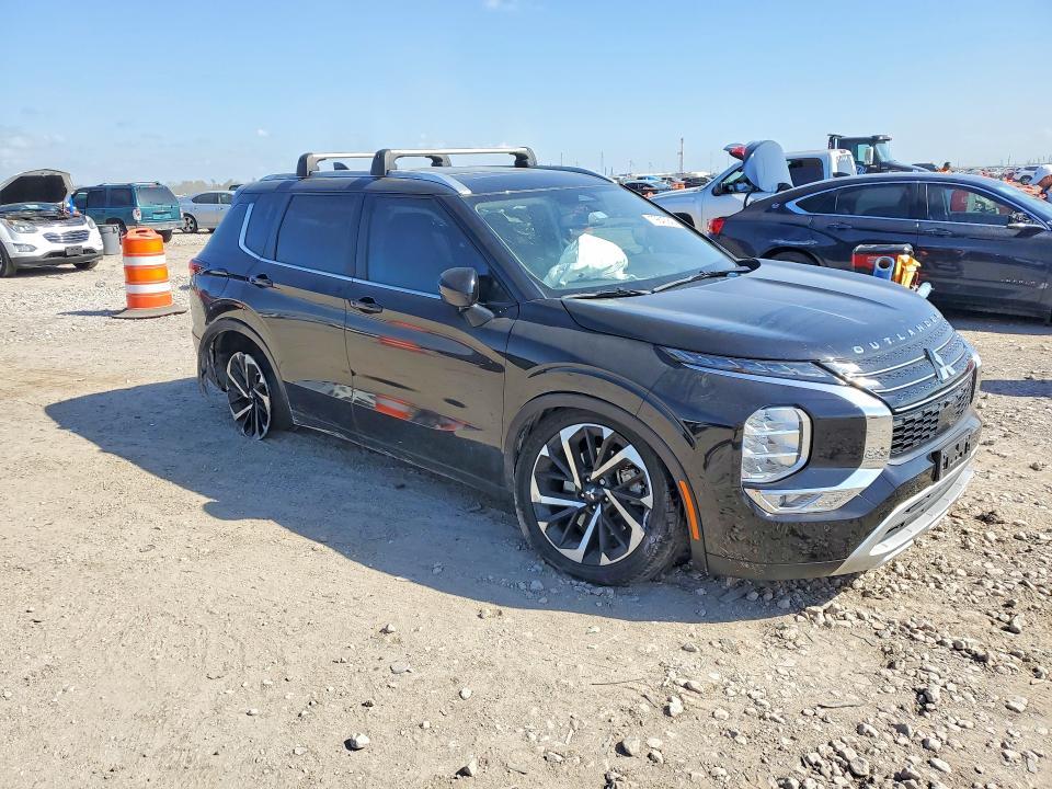 2023 Mitsubishi Outlander se